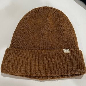 NWT Madewell Cuffed Beanie in Alpaca Blend Olive Green Alpaca-Blend Cuffed Beanie | Madewell main image 4